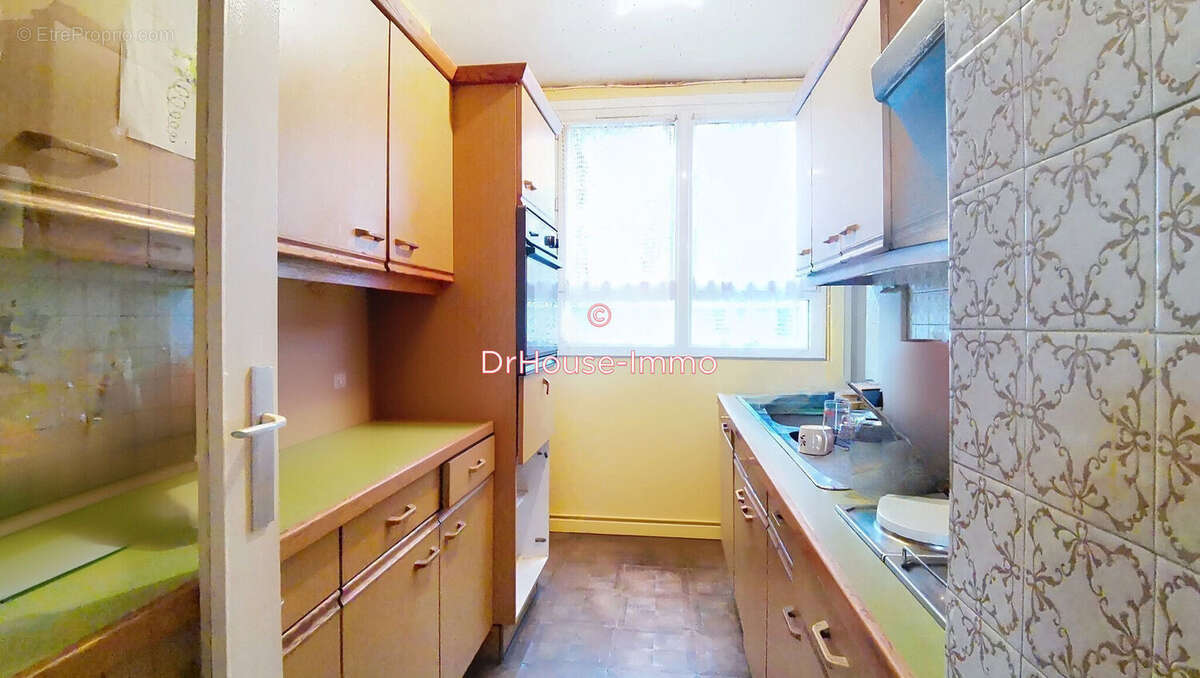 Appartement à LE PLESSIS-ROBINSON