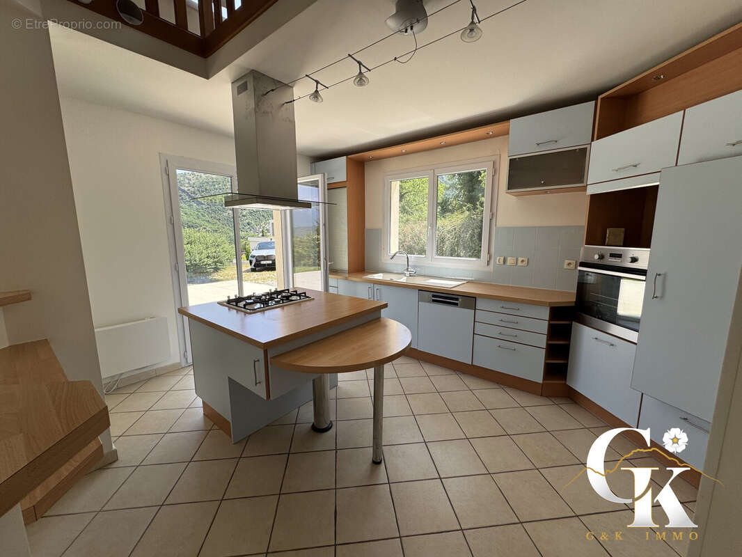 Maison à SAINT-PAUL-DE-VARCES