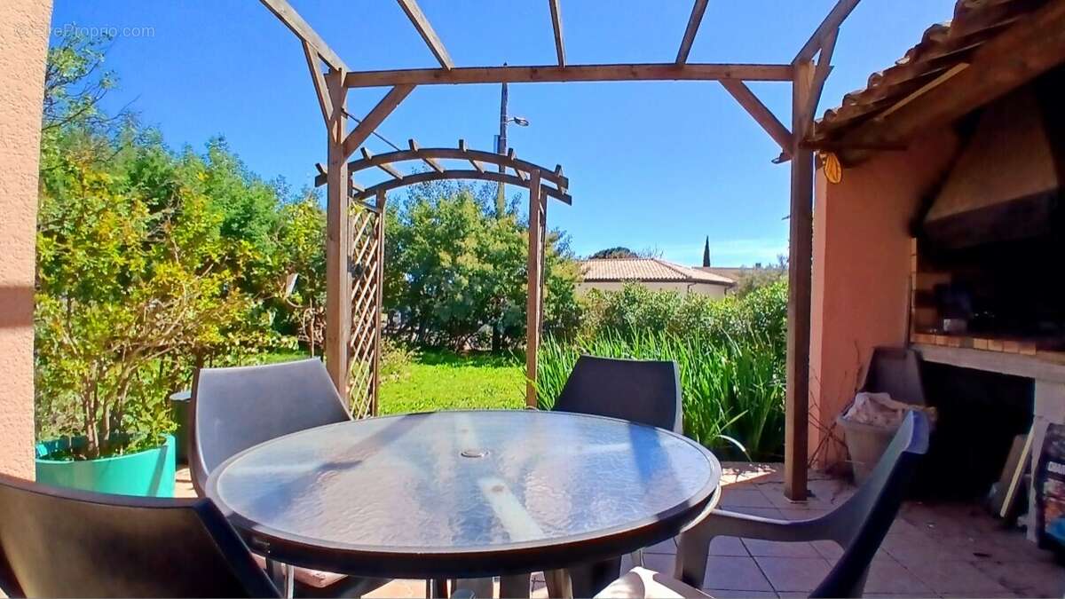 Maison à PUISSALICON