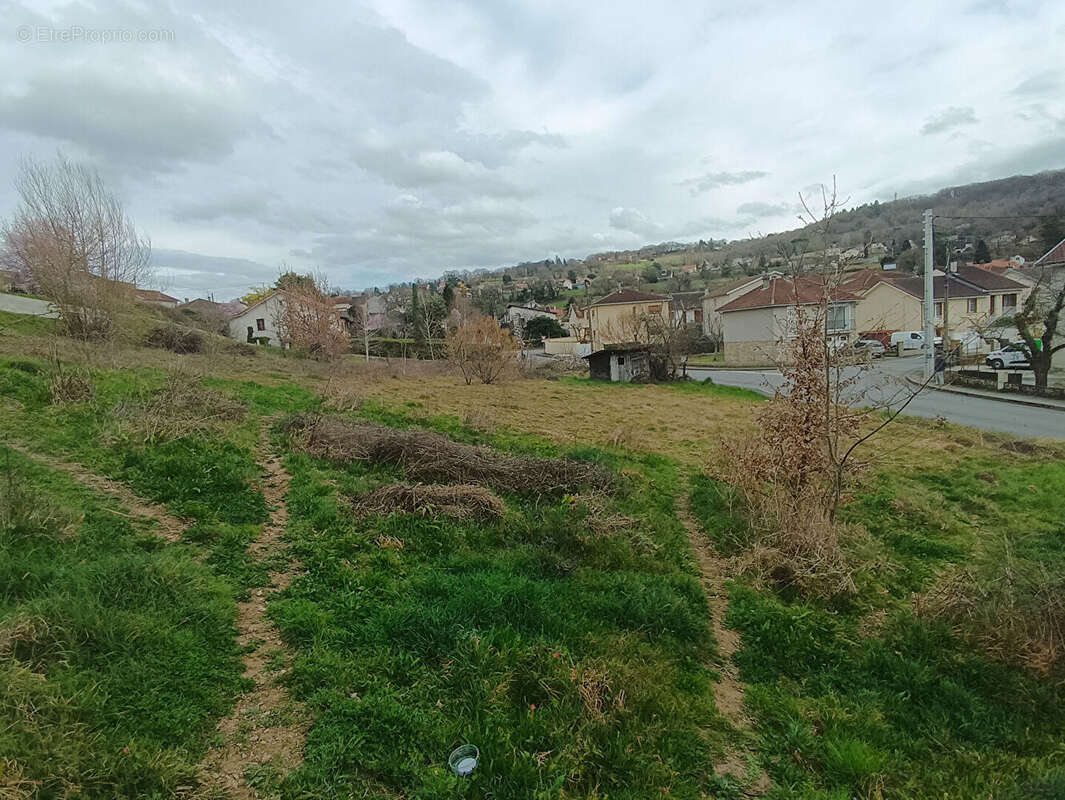Terrain à CAPDENAC-GARE