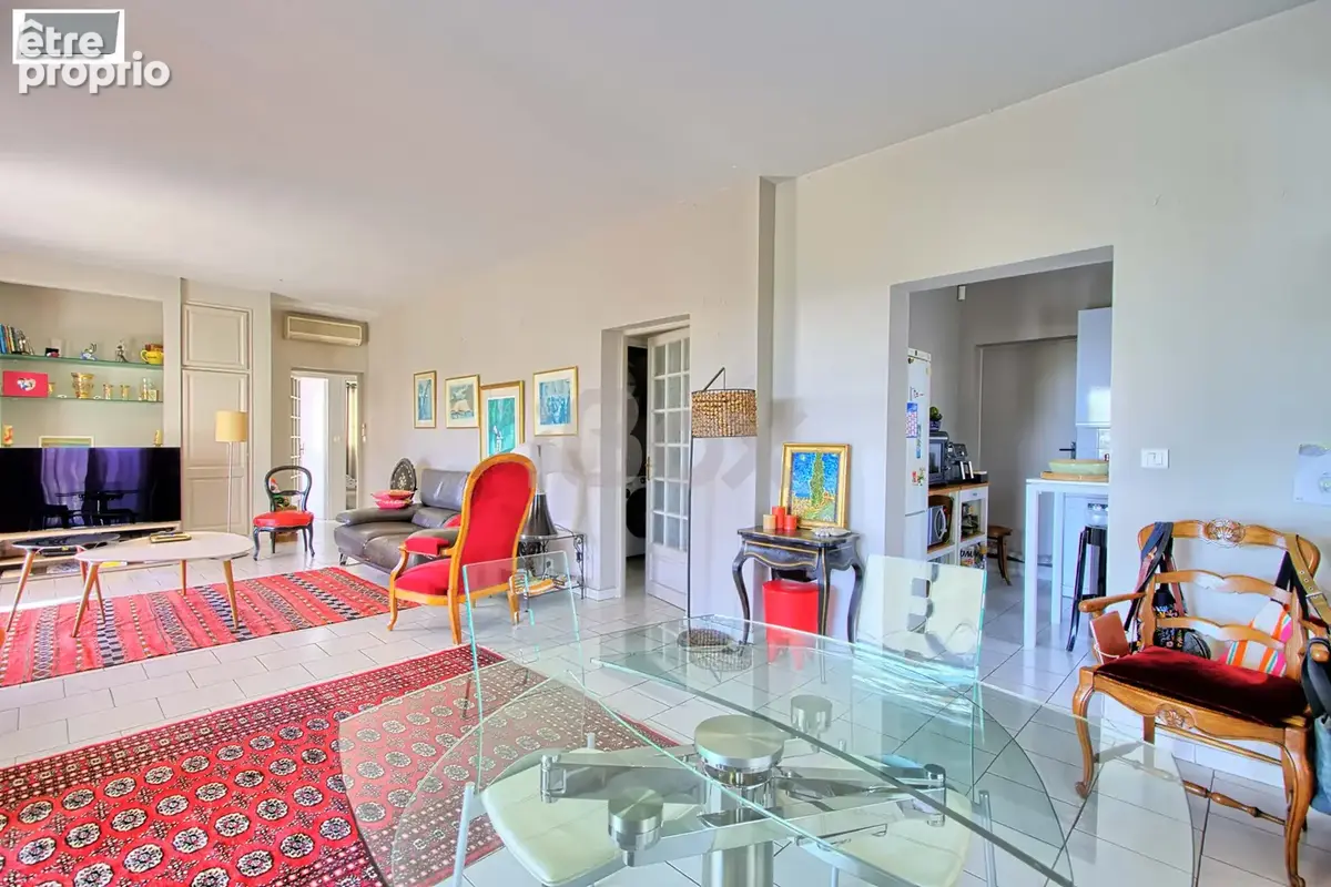 Toulon Faron : Magnifique propriété de 250m2 sur 14852 m2 de terrain avec vue panoramique mer - photo 3