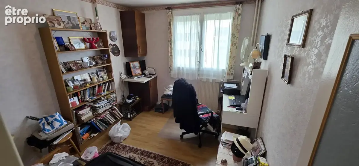POITIERS  Appartement  T4  3ch.Balcon . Ascenseur . Parking - photo 6