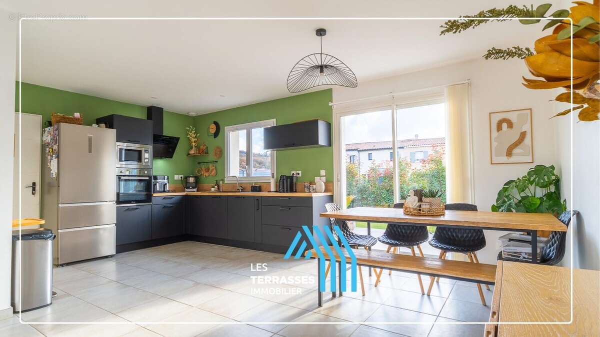 Maison à MONTELIMAR