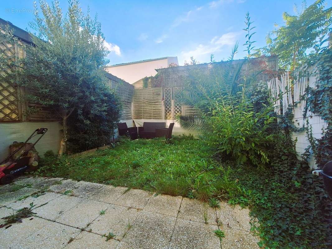 Appartement à IVRY-SUR-SEINE