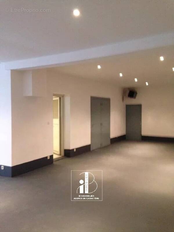 Commerce à BOURRON-MARLOTTE