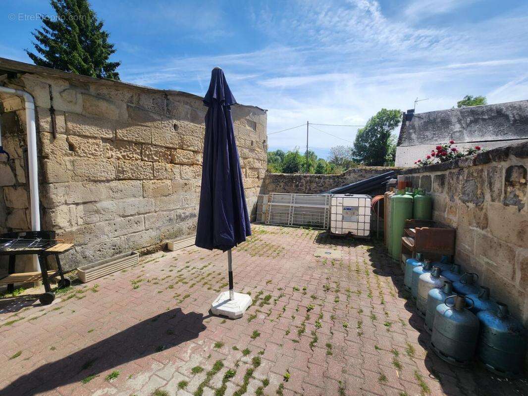 Appartement à CUISE-LA-MOTTE