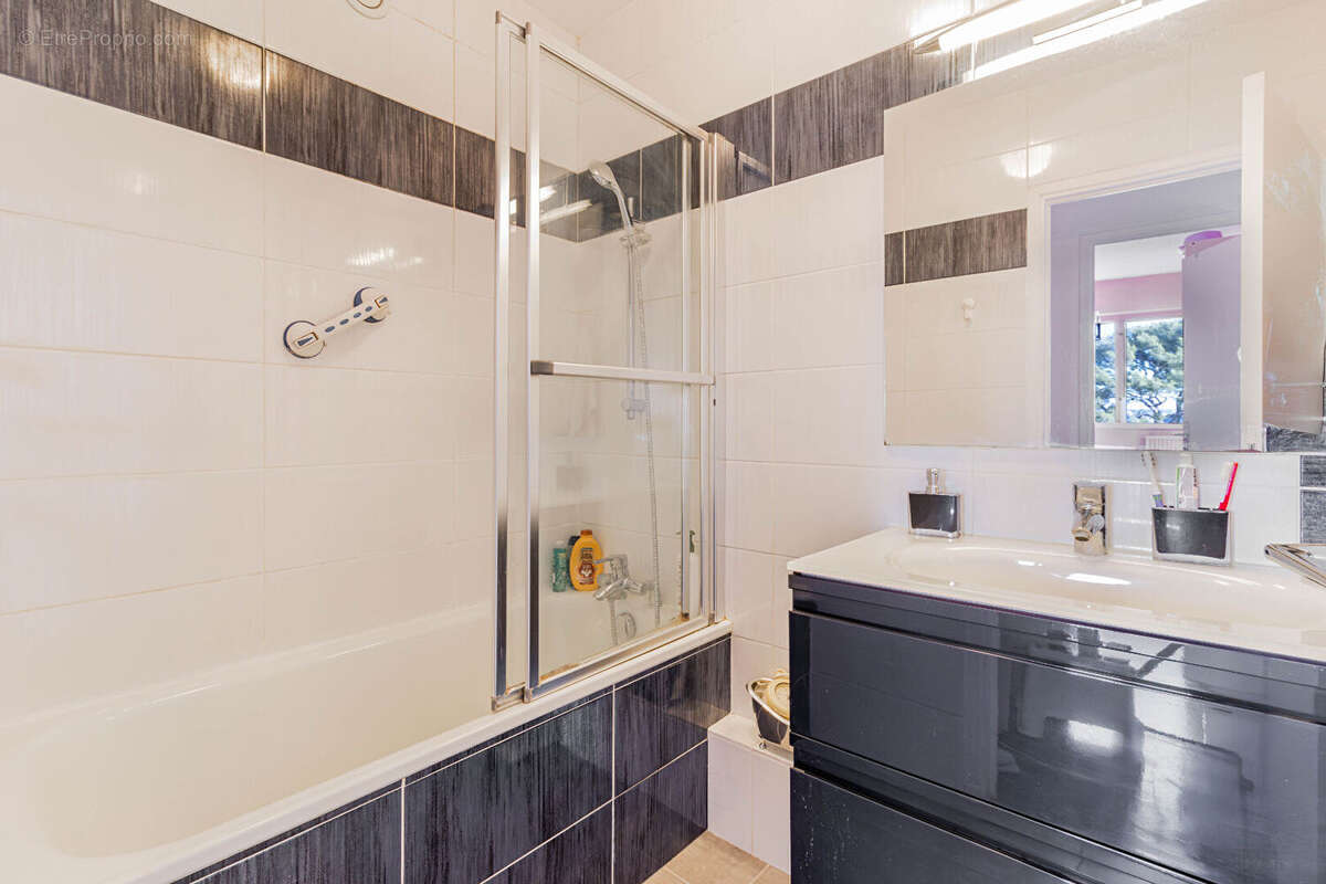 Appartement à MARSEILLE-10E