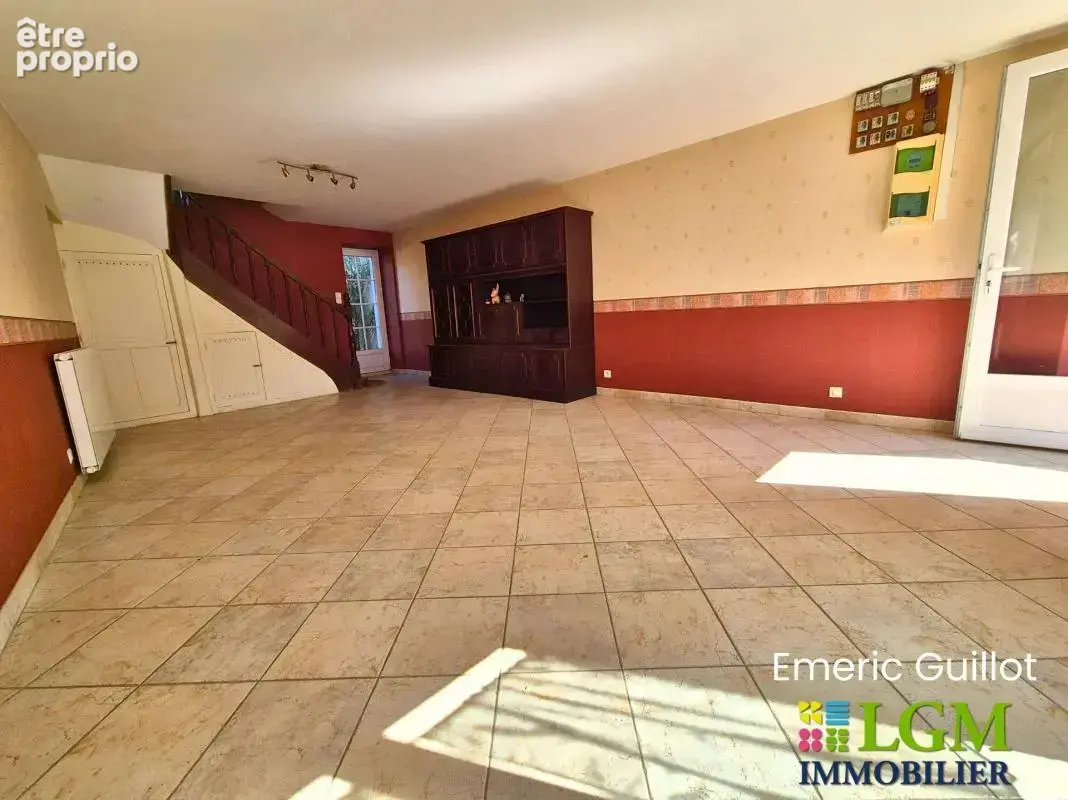 Maison de bourg de 120 m² – 3 chambres – Véranda – Atelier – Marolles (41330) - photo 6
