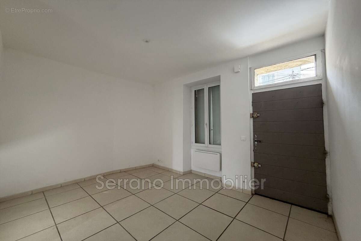 Appartement 100 m² à Chateaurenard  - photo 2