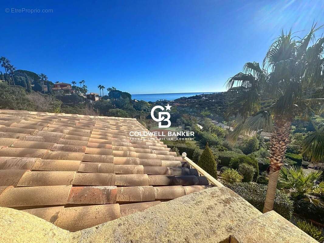 Maison à LES ISSAMBRES