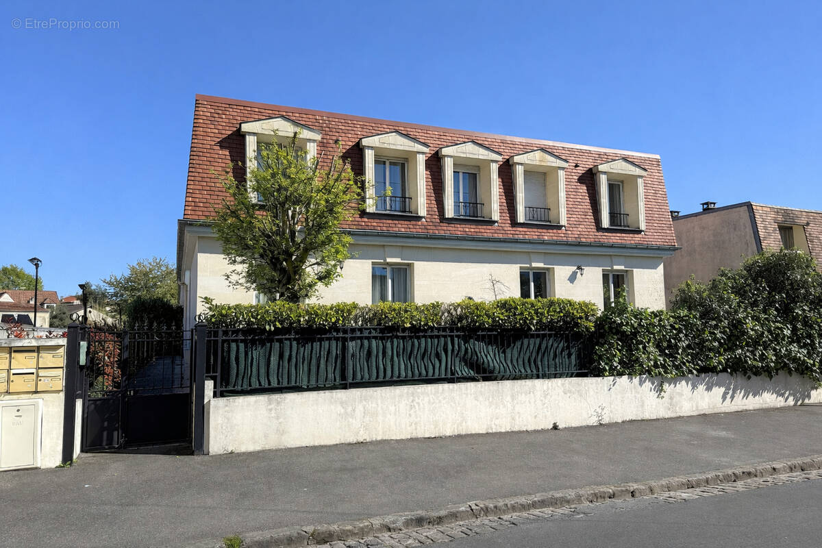 Appartement à NEUILLY-PLAISANCE