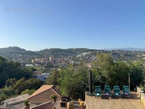 Maison 243 m² à Cannes  - photo 2