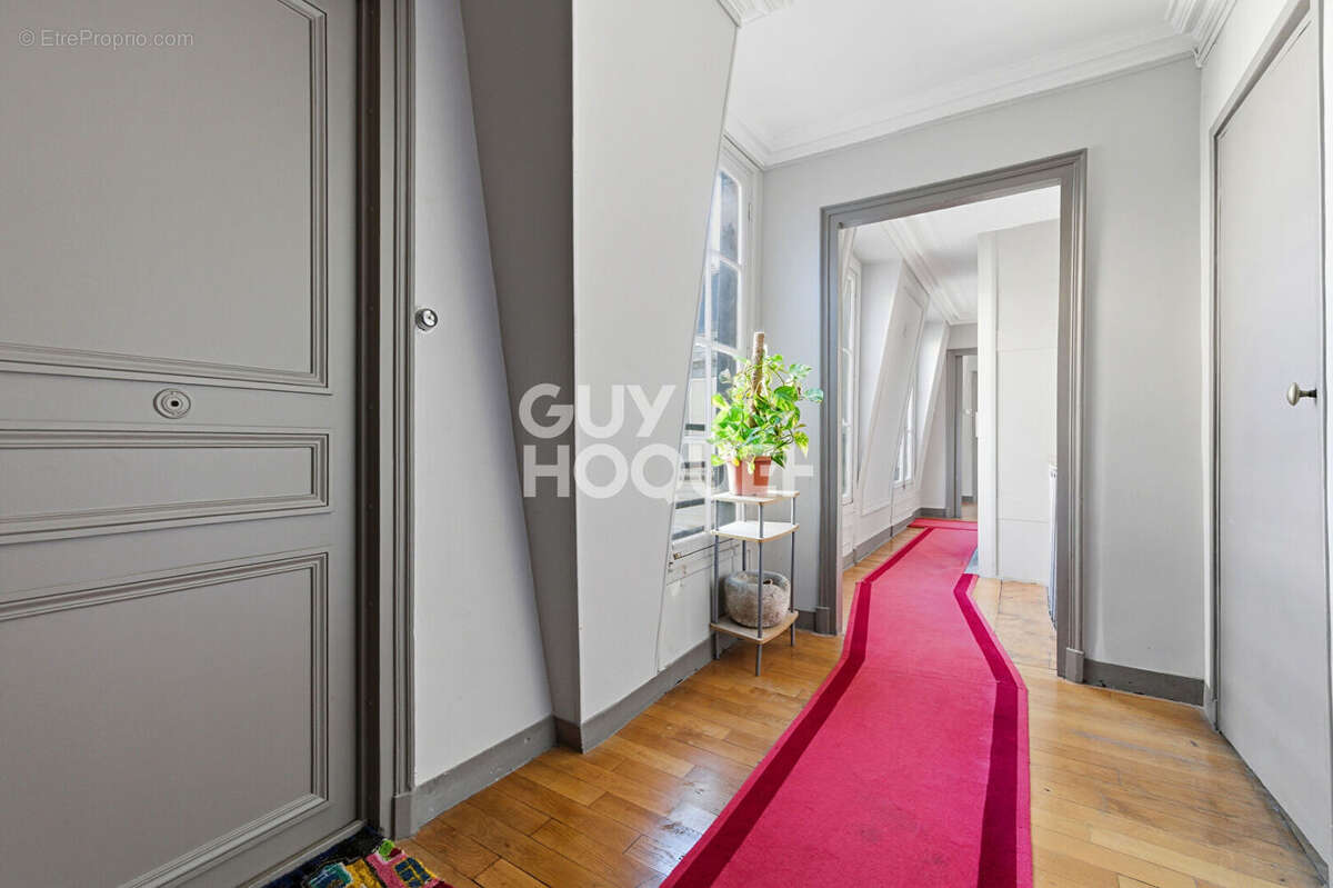 Appartement à PARIS-9E