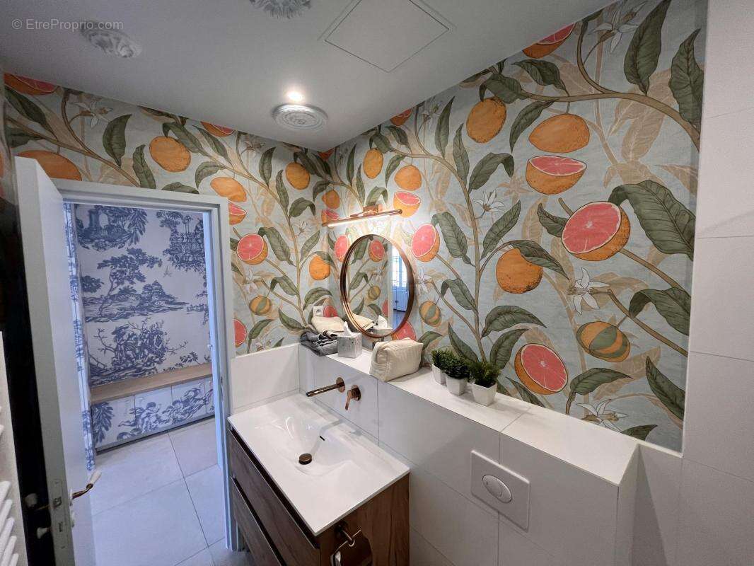 Versailles – Quartier Saint-Louis – Appartement 2 pièces renové - photo 12