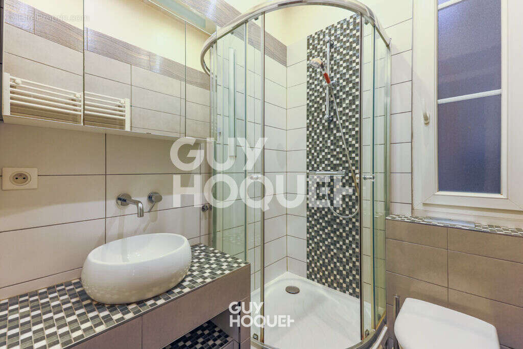 Appartement à PARIS-11E