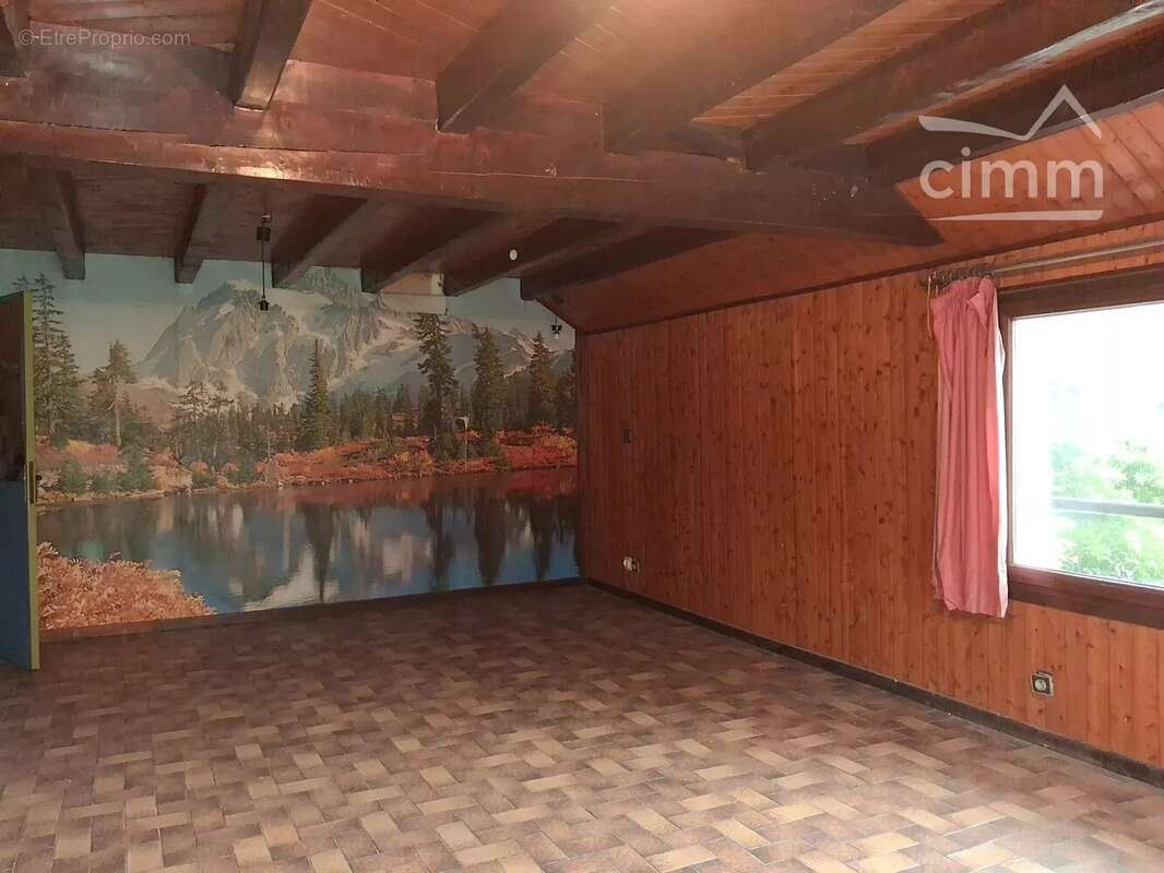 Appartement à SAINT-PIERRE-D'ALLEVARD