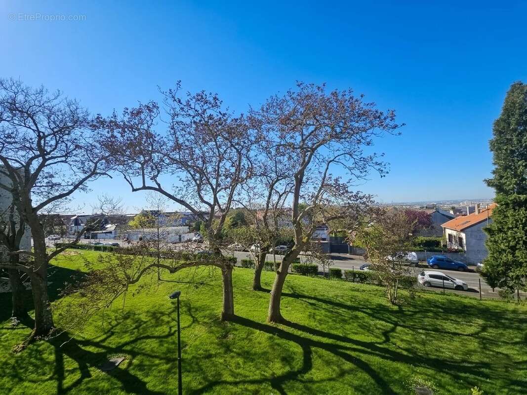 Appartement à CHENNEVIERES-SUR-MARNE