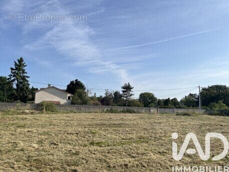 Photo 1 - Terrain à ORLEAT
