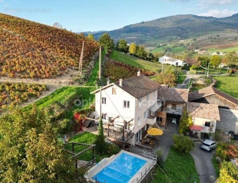 Maison à SAINT-DIDIER-SUR-BEAUJEU