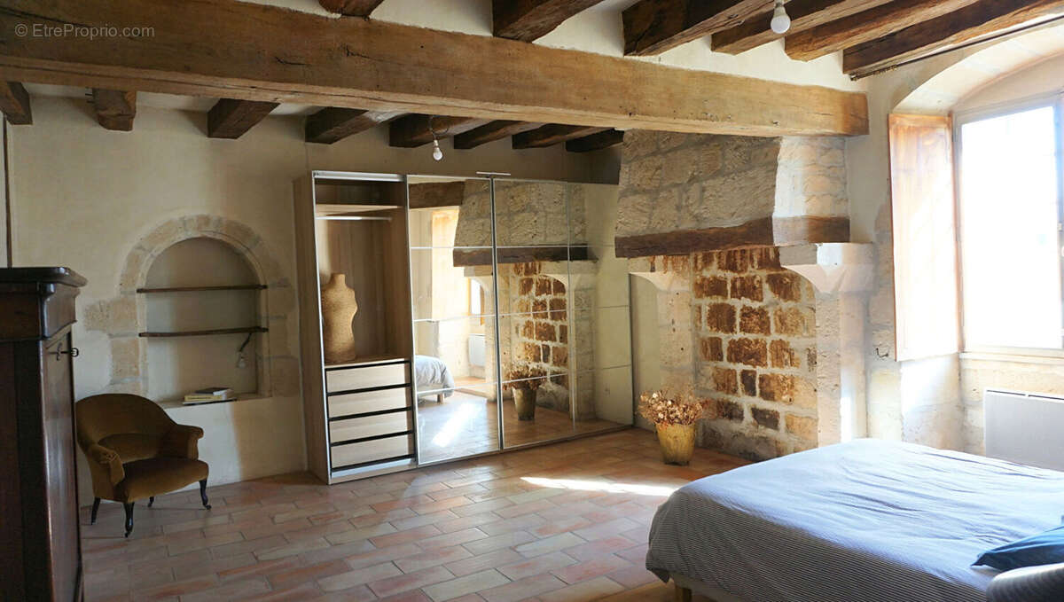 Maison à FERRIERE-LARCON