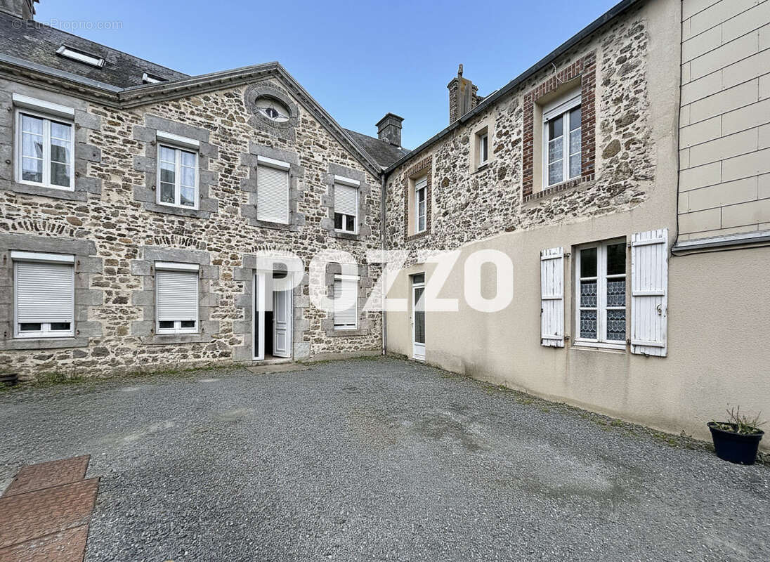 Appartement à AGON-COUTAINVILLE
