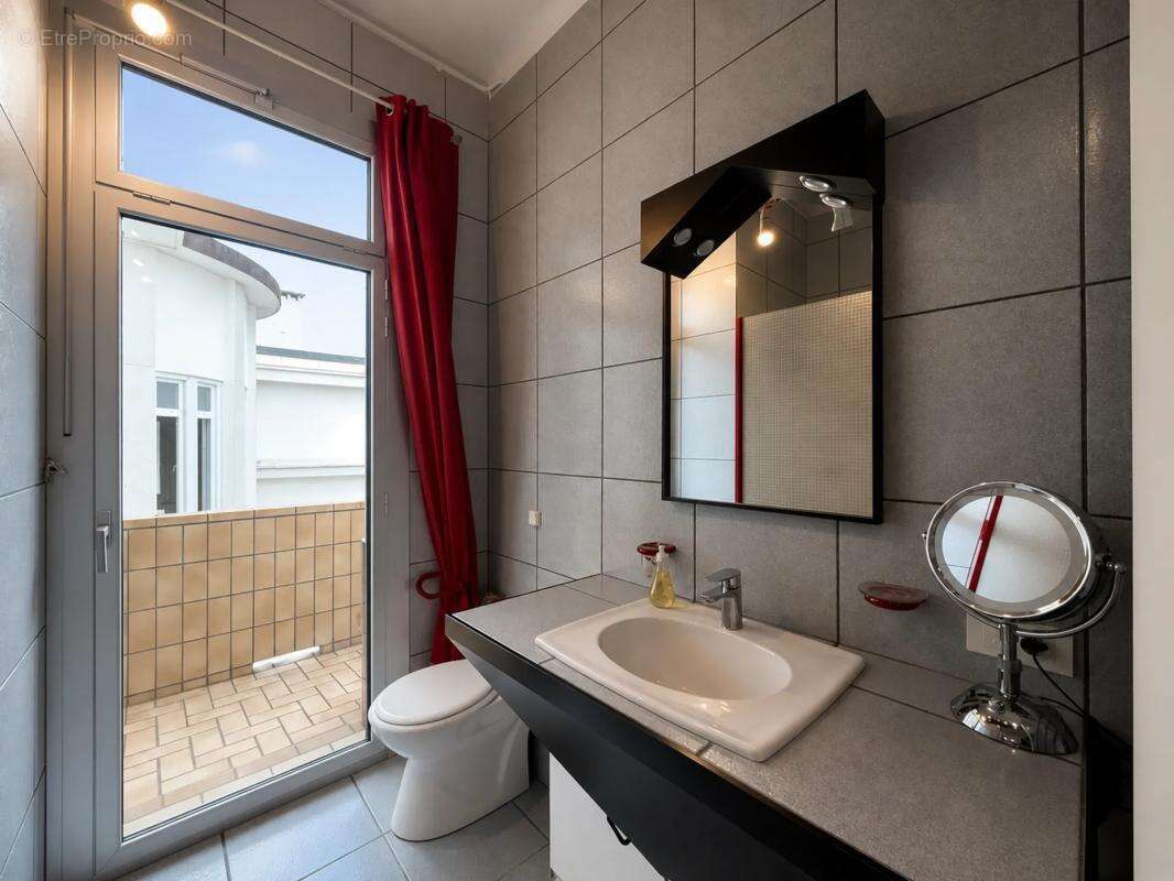 Appartement de 5 pièces de 174 m² à Saint-Étienne - photo 14