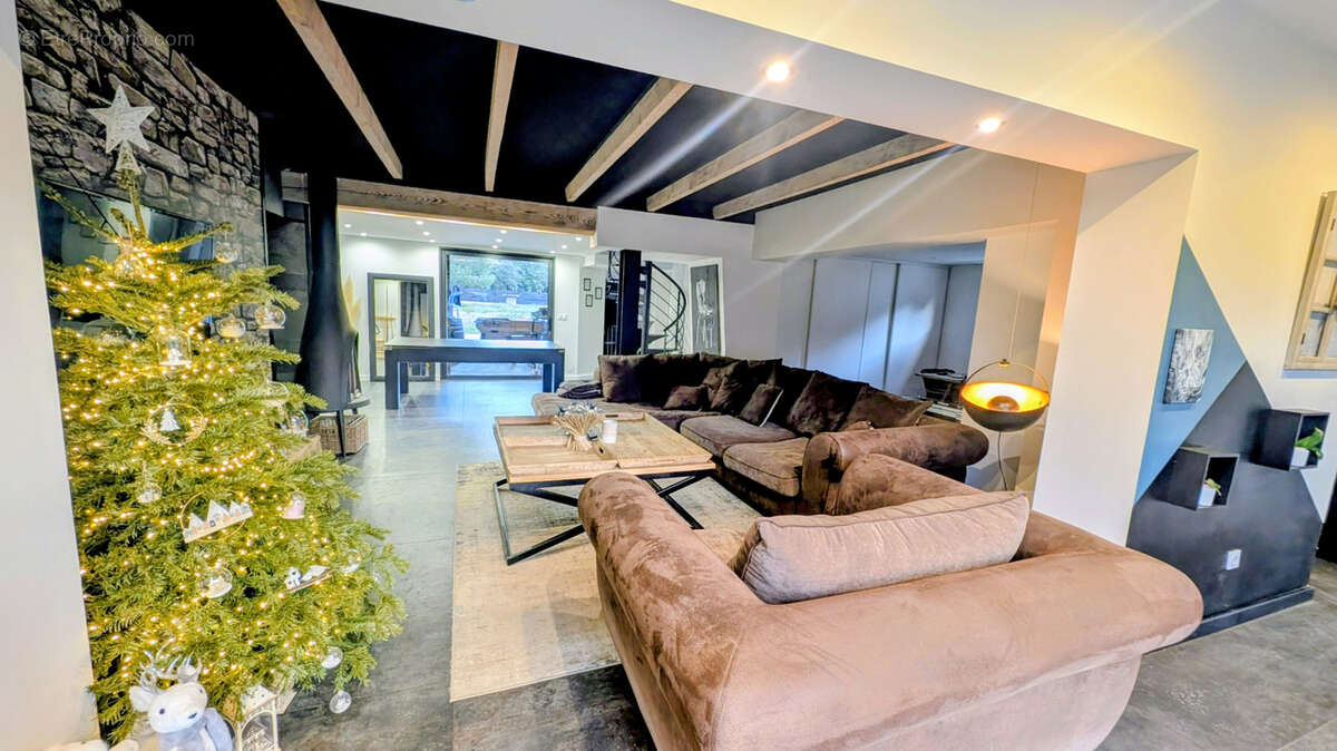 Maison à LAROQUE-DES-ALBERES