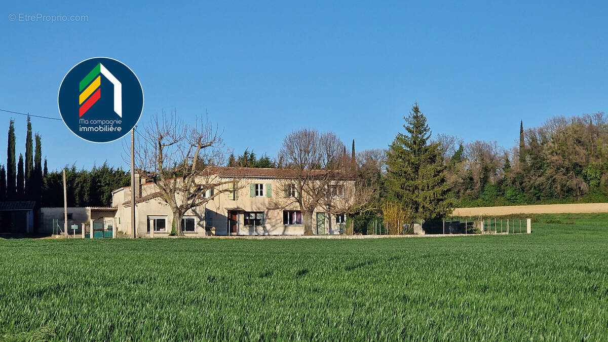 Maison à SAINT-GERVAIS-SUR-ROUBION