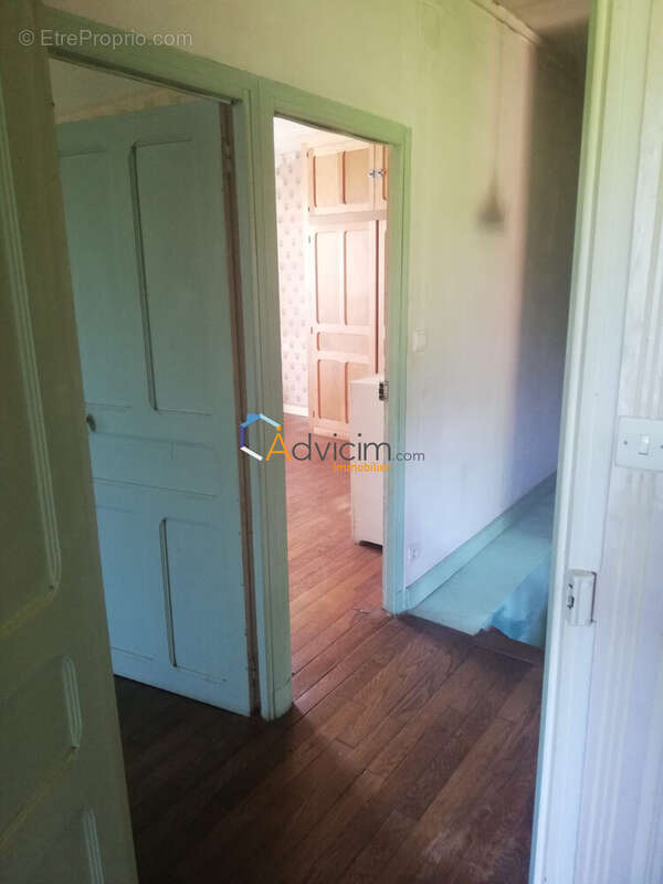 Maison 108 m² à La Chatre-Langlin  - photo 9