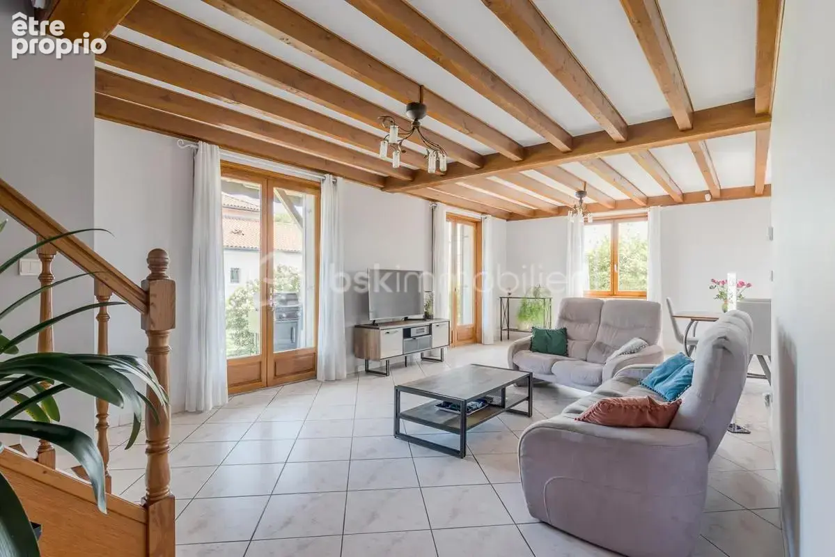 Maison au calme avec 4 chambres et un bureau sur sous sol complet - photo 11
