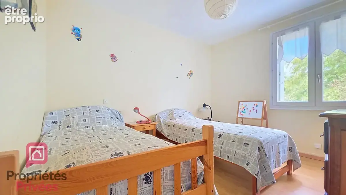 Maison familiale 115 m² avec piscine chauffée ? 3 chambres ? Double garage 100 m² ? Au calme - photo 11