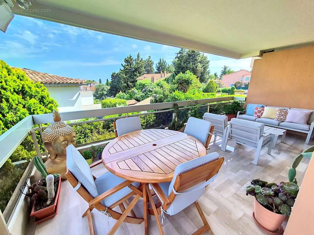 Appartement à LE CANNET