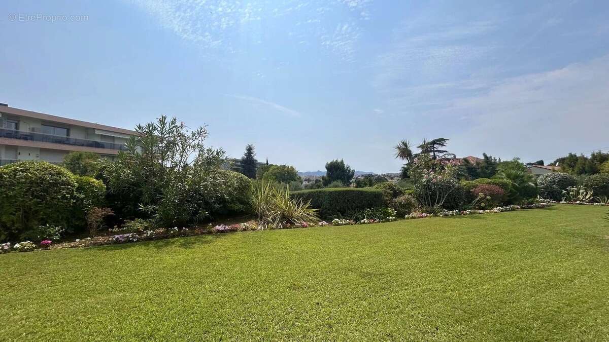 SOUS COMPROMIS - Appartement 3 pièces 80 m² – Résidence prisée avec parc paysager, piscine et terrasse - photo 5