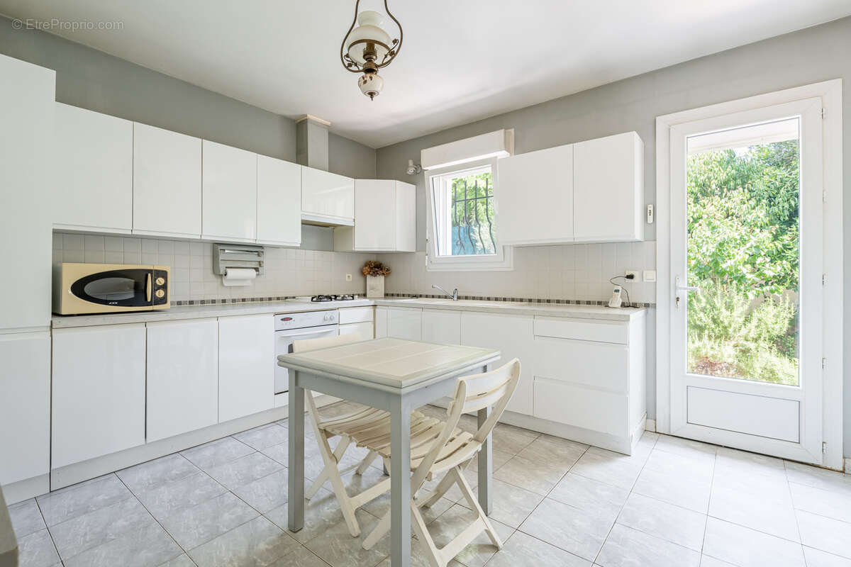 Maison à LA PENNE-SUR-HUVEAUNE