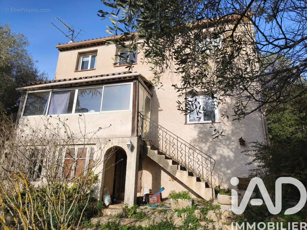 Photo 1 - Maison à SAINT-CEZAIRE-SUR-SIAGNE