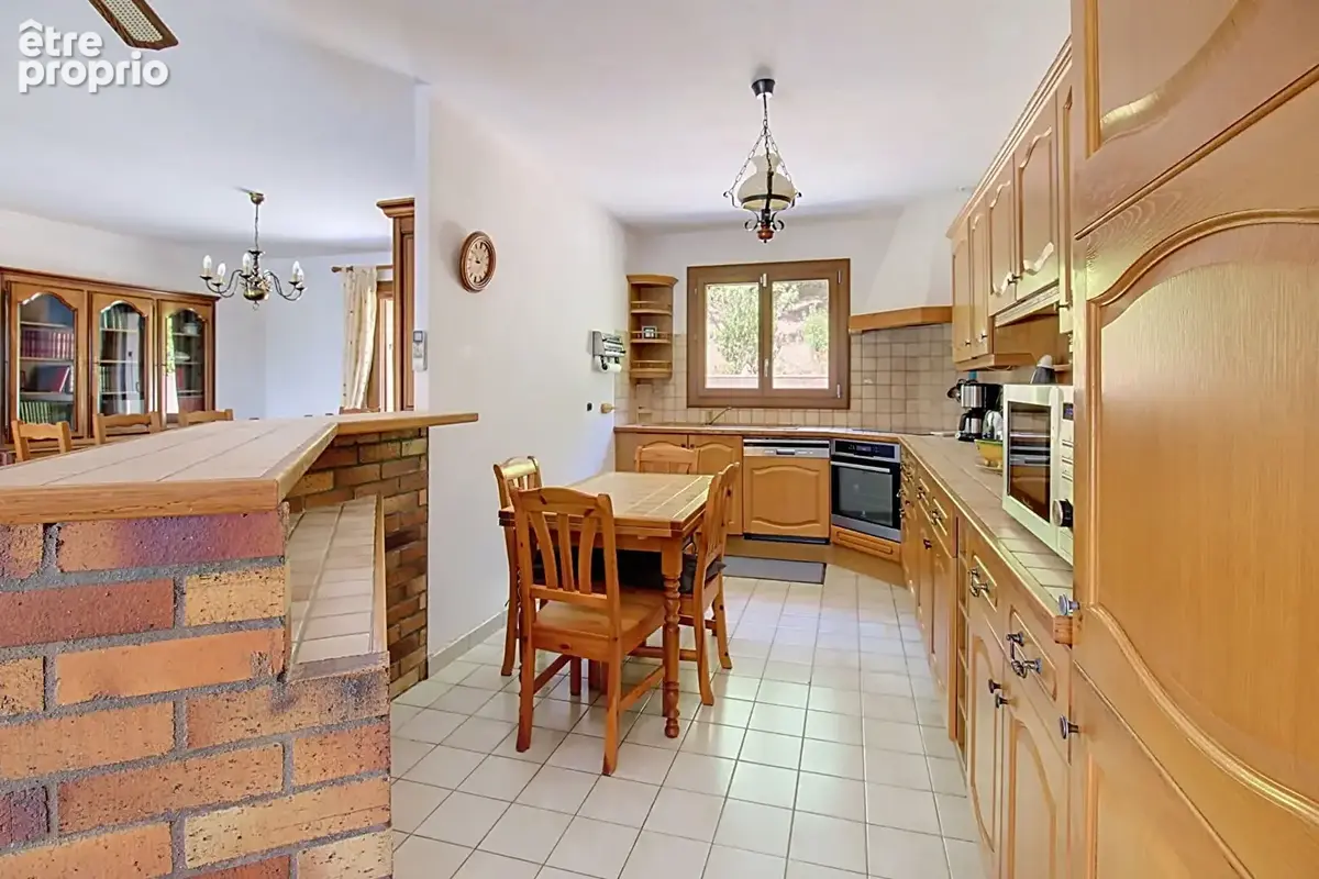 EXCLUSIVITÉ A VENDRE Maison Vidauban 4 pièces 130 m2 - Garage- piscine- Studio indépendant 29m2 - photo 4