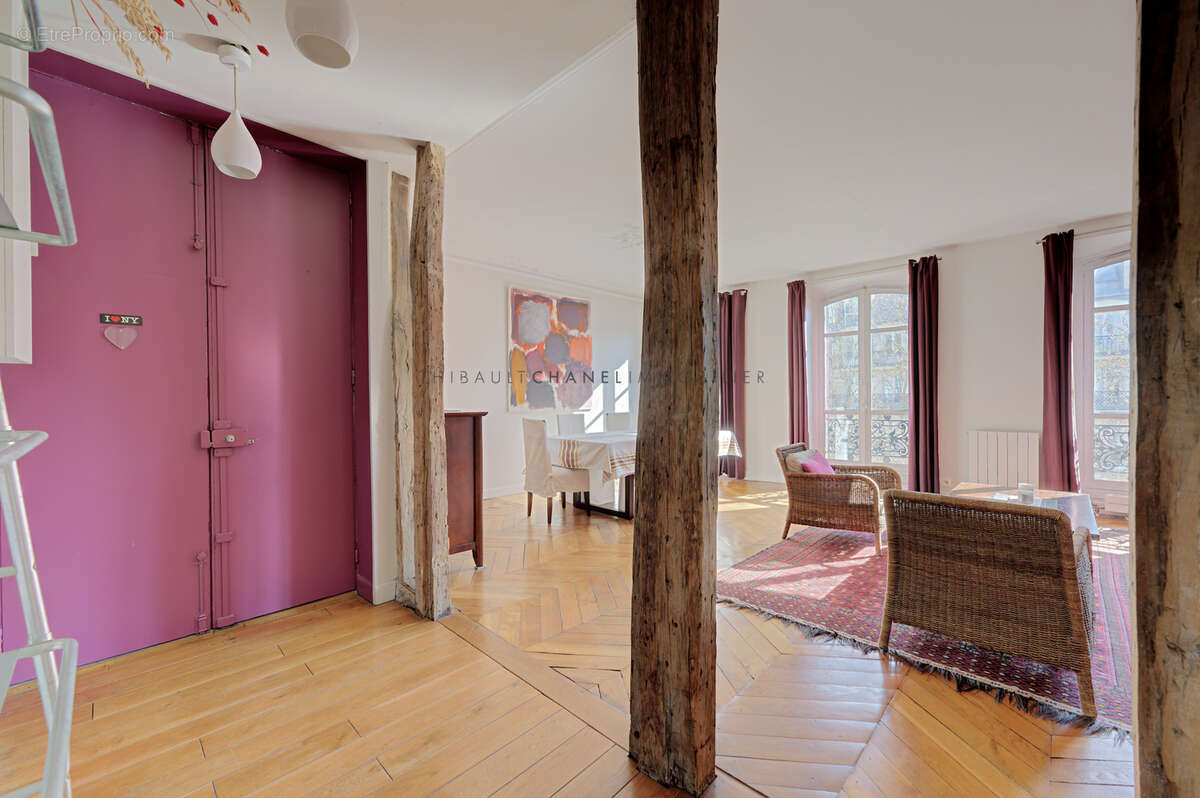 Appartement à PARIS-2E
