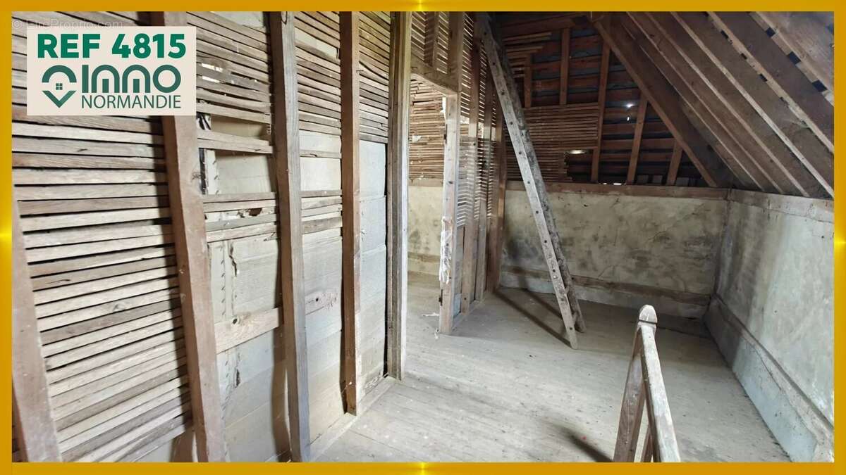 Maison à SAINT-CYR-DE-SALERNE