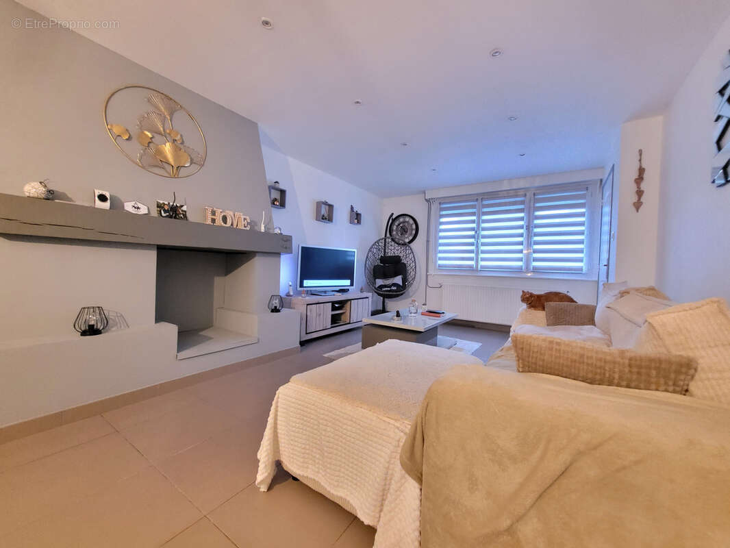 Maison 2 chambres + bureau jardin proche centre-ville - photo 3