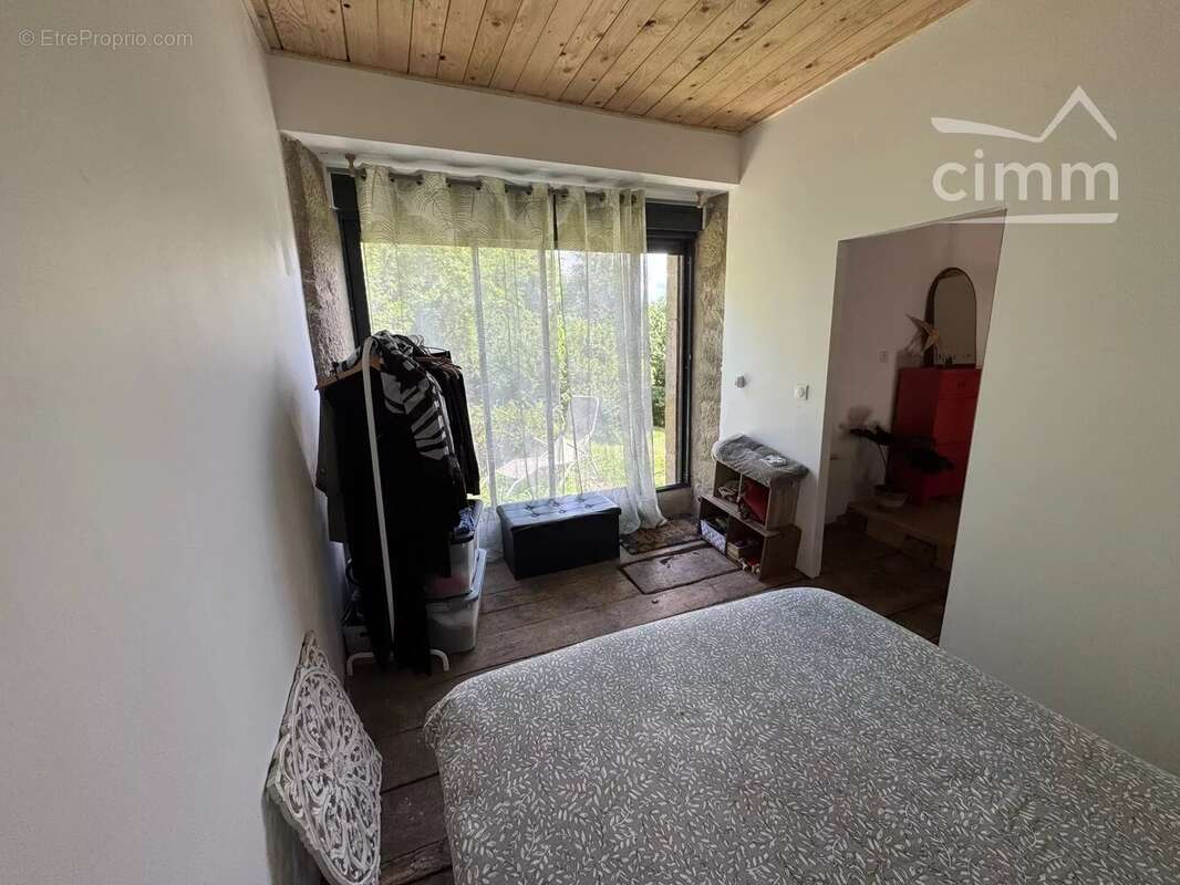 Ancienne chaumière avec dépendance - photo 13