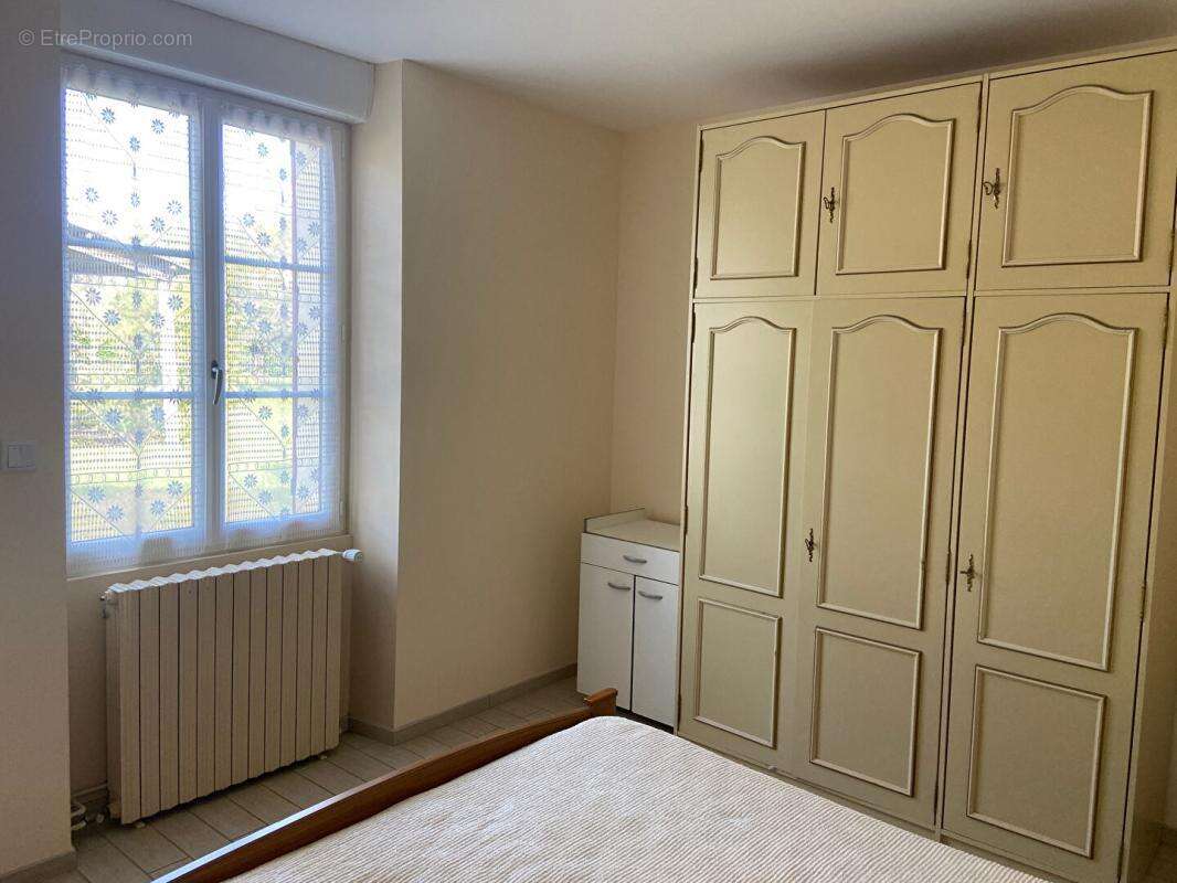 Maison à LA CHAPELLE-D&#039;ALIGNE