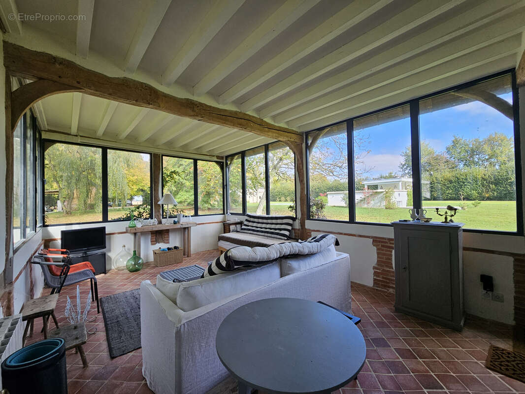 Maison à CORMEILLES