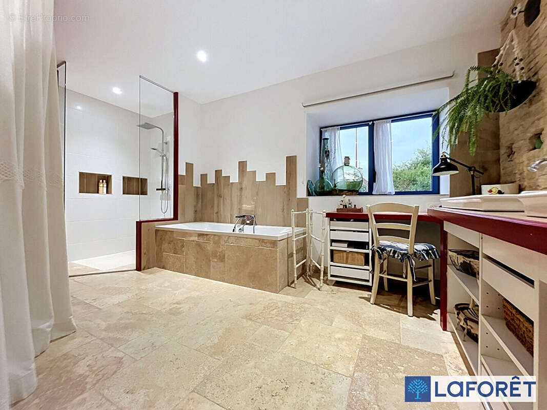 Maison Saulx Le Duc (luxerois) 3 pièce(s) 178.5 m2 - photo 16