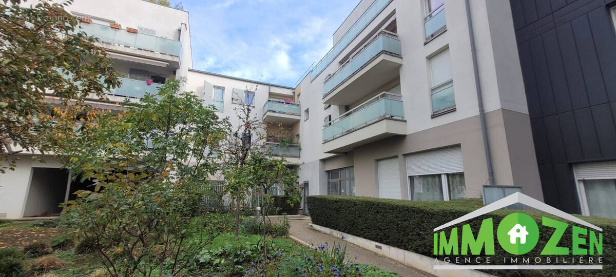 Appartement à AUBERVILLIERS