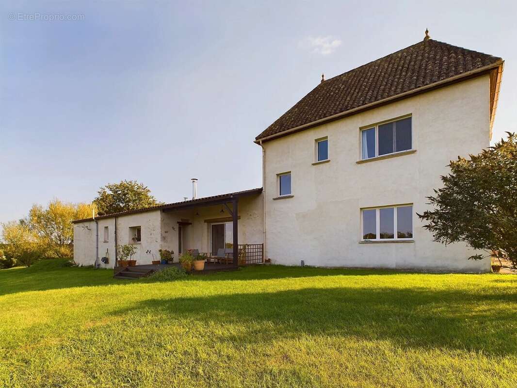 Maison à MONFLANQUIN