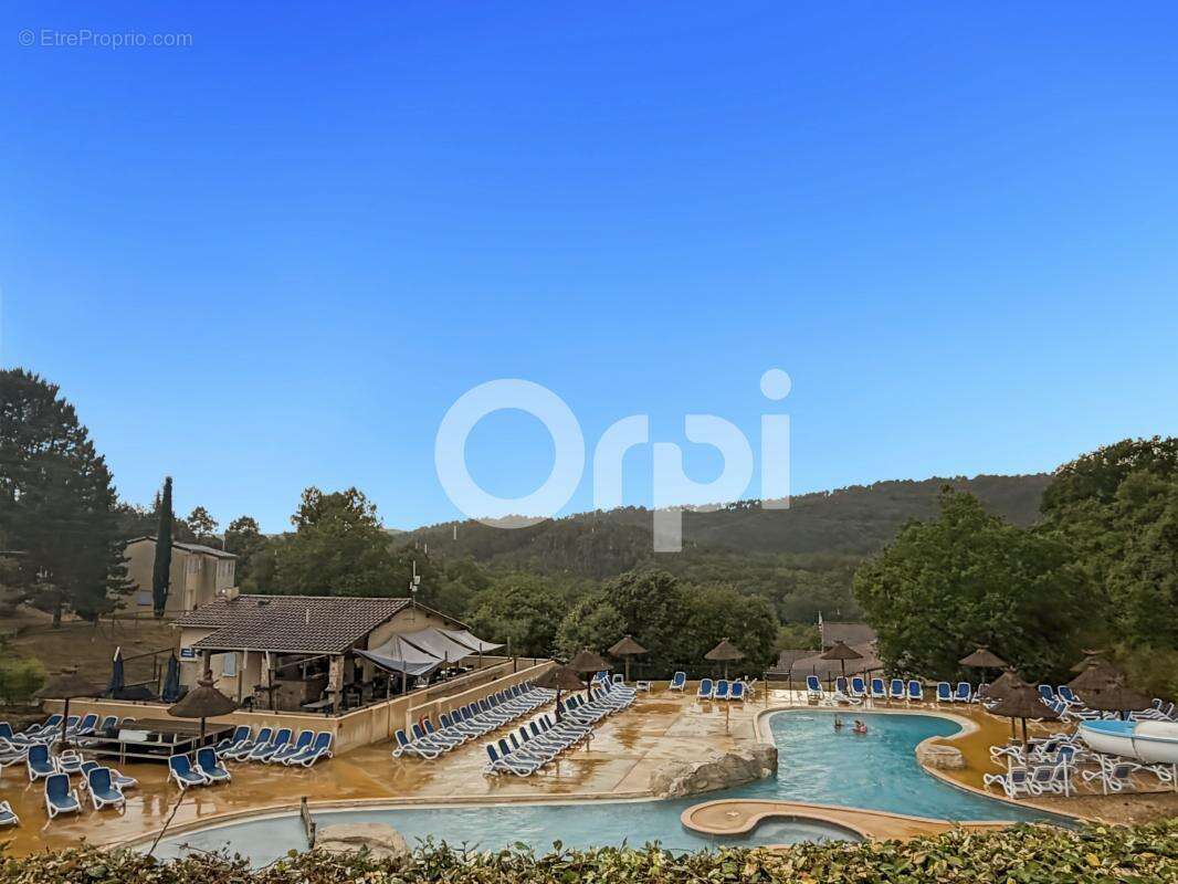 Appartement À Vendre - photo 2