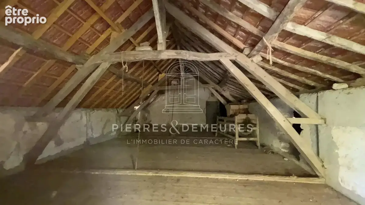 Fermette sur 1 hectare et plus possiblement - photo 14