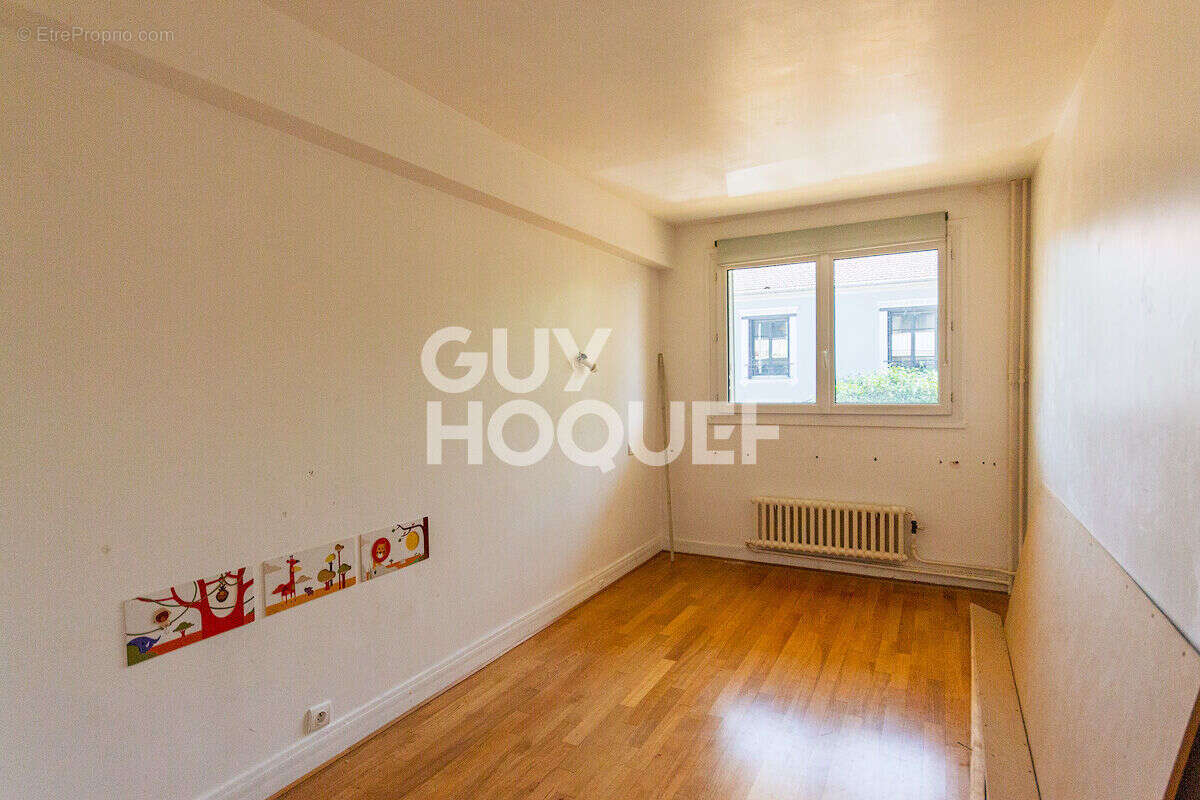 Appartement à NANTERRE