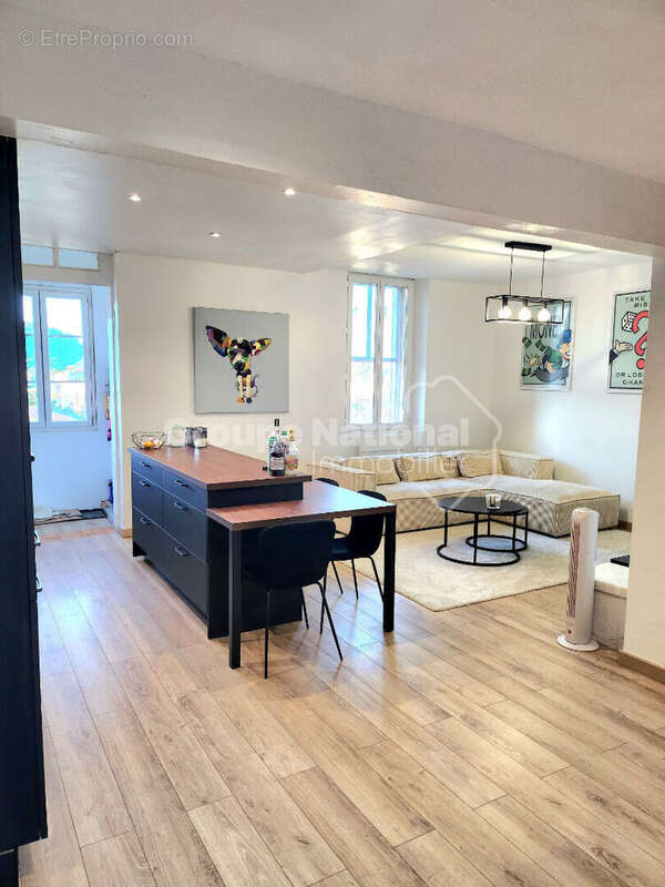 Appartement à PORT-SAINT-LOUIS-DU-RHONE