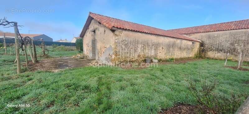 Maison à SAINT-JULIEN-DES-LANDES